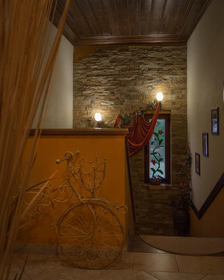 Akrolimnion Hotel Yanya Dış mekan fotoğraf
